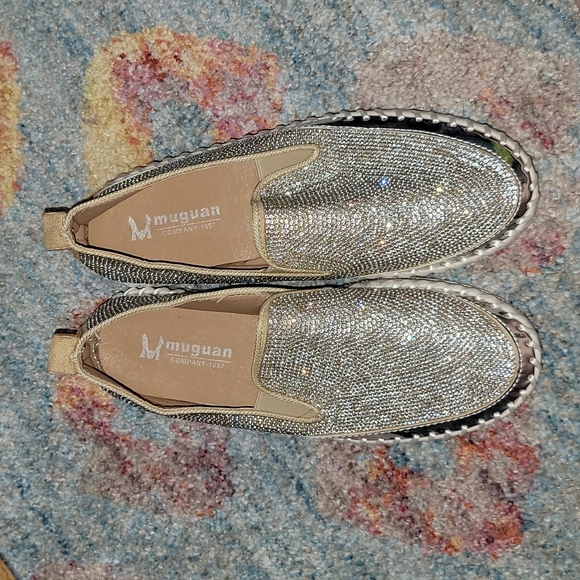 Sparkley slip ons - Picture 1 of 5